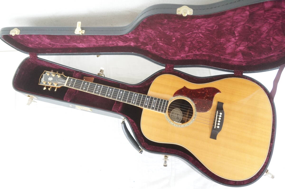 Gibson SONGWRITER DLX STANDARD